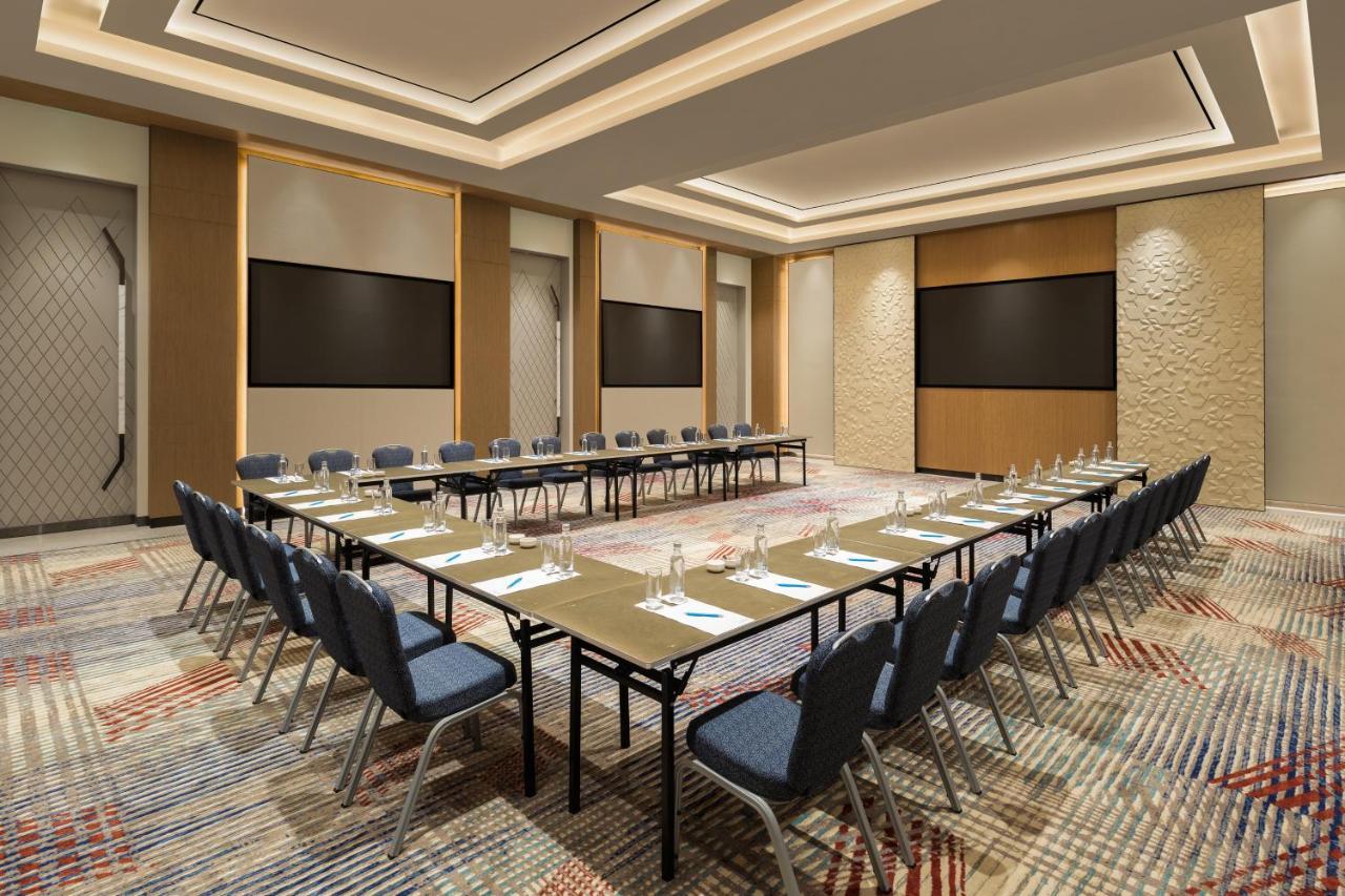 Hotel Fairfield By Marriott International Airport Mumbai